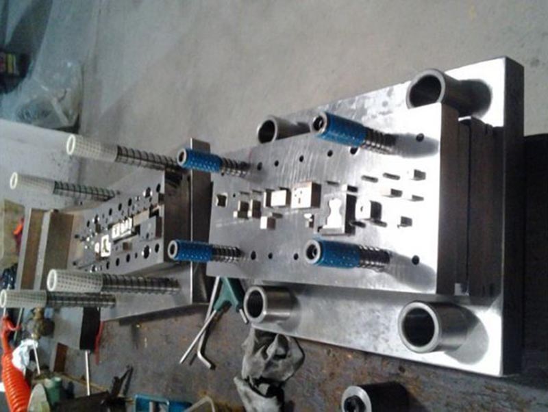 达坂城模具制造-12