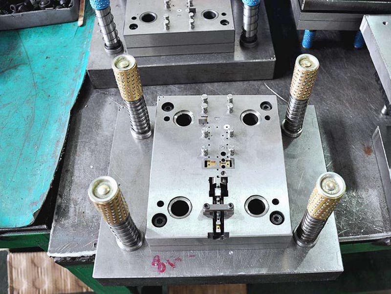 达坂城模具制造-01